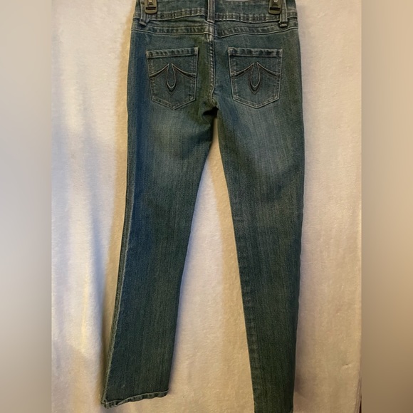 Jeans - Picture 1 of 3